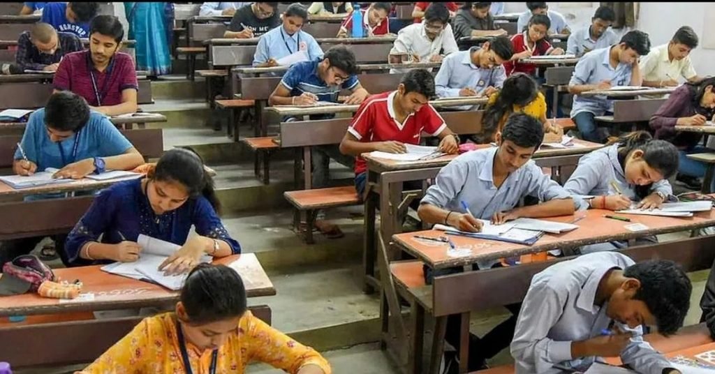12th pass ke liye sarkari naukri list 2026 (1)